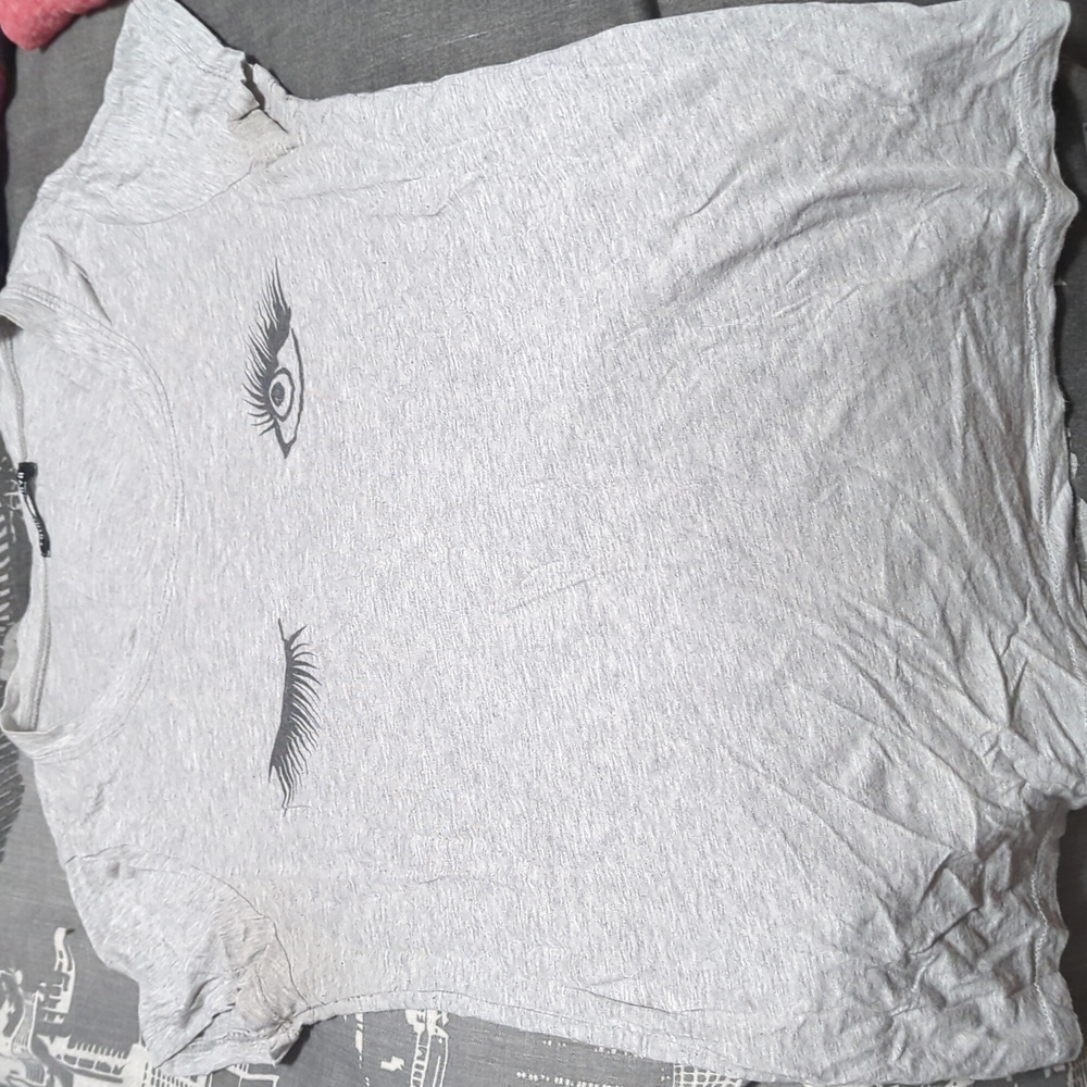 FashionNova T shirt Small